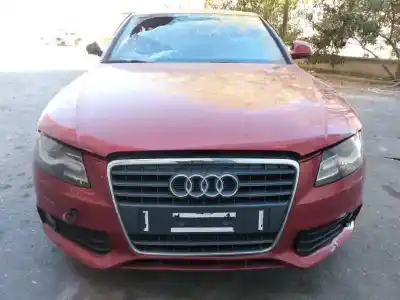Veicolo di demolizione audi a4 berlina (b8) básico dell'anno 2007 alimentato caga