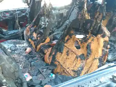 Veicolo di demolizione audi a4 berlina (b8) básico dell'anno 2007 alimentato caga