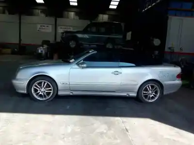 Veicolo di demolizione MERCEDES-BENZ CLASE CLK (W208) CABRIO 200 (208.435) dell'anno 1998 alimentato M111941