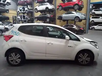 Veículo de Sucata HYUNDAI IX20 GLS Comfort Blue do ano 2011 alimentado D4FB