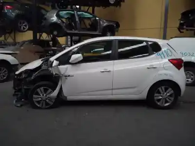 Veículo de Sucata hyundai ix20 gls comfort blue do ano 2011 alimentado d4fb