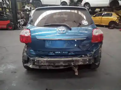 Veículo de Sucata toyota auris advance do ano 2011 alimentado 1zrfae
