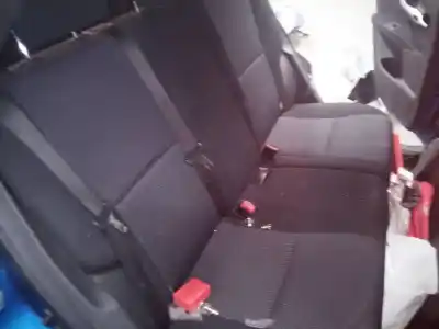 Veículo de Sucata toyota auris advance do ano 2011 alimentado 1zrfae