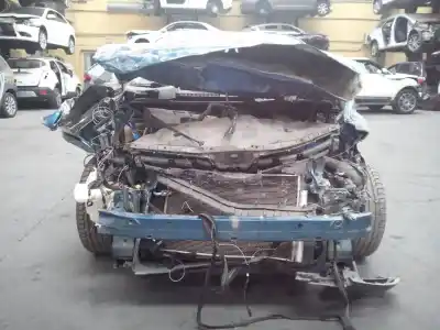 Veículo de Sucata toyota auris advance do ano 2011 alimentado 1zrfae