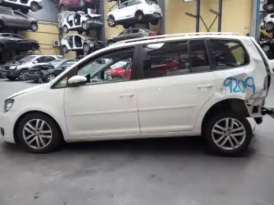 Vehículo de desguace volkswagen touran (1t3) sport del año 2015 con motor cfhc