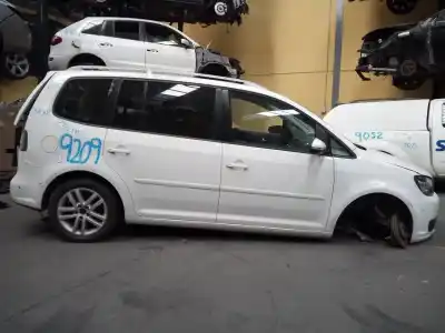 Veículo de Sucata VOLKSWAGEN TOURAN (1T3) Sport do ano 2015 alimentado CFHC