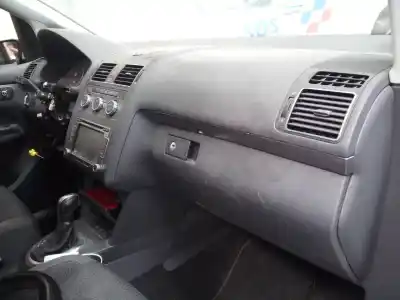 Veículo de Sucata volkswagen touran (1t3) sport do ano 2015 alimentado cfhc