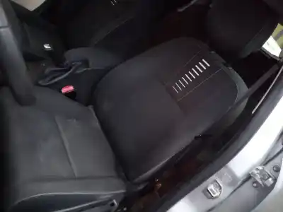 Sloopvoertuig renault megane iii berlina 5 p emotion van het jaar 2011 aangedreven k9k836