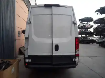 Здавання транспортного засобу iveco daily furgón fg h2 33 s ... v batalla 3520 року 2015 потужний f1afl411c