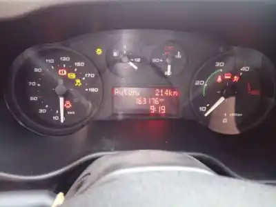 Здавання транспортного засобу iveco daily furgón fg h2 33 s ... v batalla 3520 року 2015 потужний f1afl411c