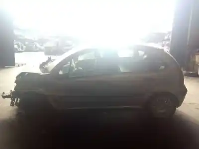 Vehicul casat citroen c3 1.4 hdi exclusive al anului 2002 alimentat 8hz