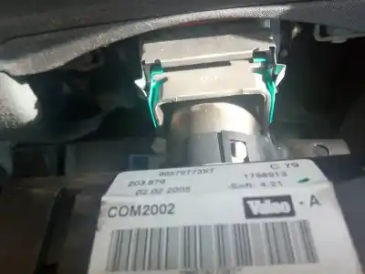 Vehicul casat citroen c3 1.4 hdi exclusive al anului 2002 alimentat 8hz