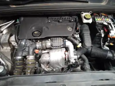 Veículo de Sucata citroen c4 lim. live edition do ano 2016 alimentado bhy