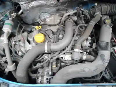 Véhicule à la ferraille dacia sandero stepway de l'année 2017 alimenté h4b408