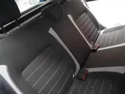 Véhicule à la ferraille dacia sandero stepway de l'année 2017 alimenté h4b408