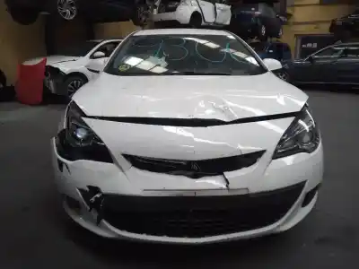 Veículo de Sucata opel astra j gtc sportive do ano 2014 alimentado a20dth