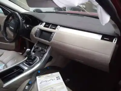 Veículo de Sucata land rover evoque hse do ano 2015 alimentado 204dtd