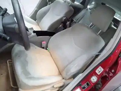 Vehicul casat toyota prius (nhw30) plug-in hybrid advance al anului 2011 alimentat 2zrfxe