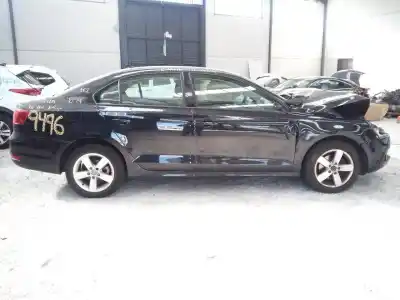 Veículo de Sucata VOLKSWAGEN JETTA (162) Advance BlueMotion do ano 2013 alimentado CAYC