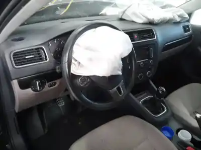 Scrapping Vehicle volkswagen jetta (162) advance bluemotion of the year 2013 powered cayc