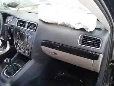 Scrapping Vehicle volkswagen jetta (162) advance bluemotion of the year 2013 powered cayc