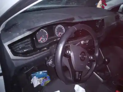 Sloopvoertuig volkswagen polo advance van het jaar 2020 aangedreven dgtd