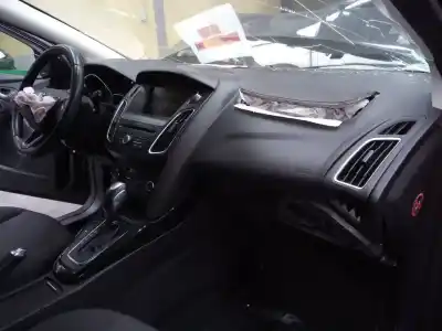 Veicolo di demolizione ford focus lim. business dell'anno 2015 alimentato t7db