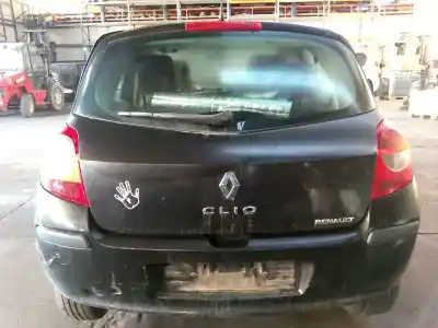 Veículo de Sucata renault clio iii confort expression do ano 2005 alimentado k4j780