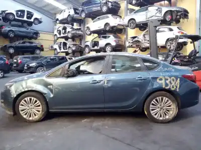 Verschrottungsfahrzeug OPEL ASTRA J LIM. 4TÜRIG Business des Jahres 2014 angetrieben B16DTH