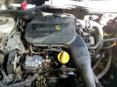 Vehículo de desguace renault megane i fase 2 berlina (ba0) 1.9 d authentique del año 2001 con motor 