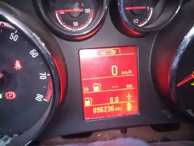 Verschrottungsfahrzeug opel meriva b design edition des jahres 2012 angetrieben a14nel