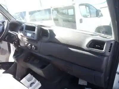 Scrapping Vehicle renault master kasten l1h1 ka 2.8t of the year 2020 powered m9t716