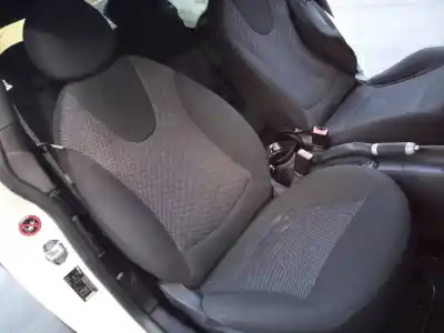 Sloopvoertuig bmw mini (r56) cooper d van het jaar 2007 aangedreven 9hz