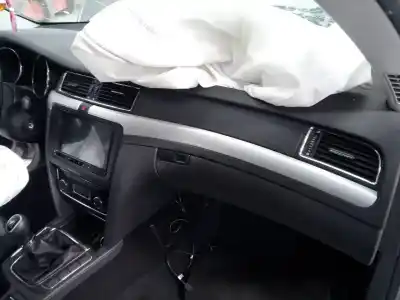 Здавання транспортного засобу skoda                                              superb combi (3t5)                                                                                                                                                                                                                                         comfort року 2013 потужний cffb