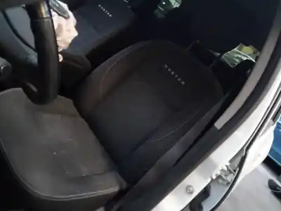 Veicolo di demolizione dacia duster ambiance 4x2 dell'anno 2015 alimentato k9k856