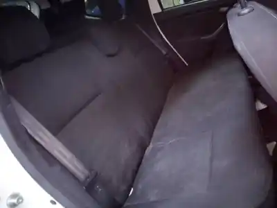 Veicolo di demolizione dacia duster ambiance 4x2 dell'anno 2015 alimentato k9k856