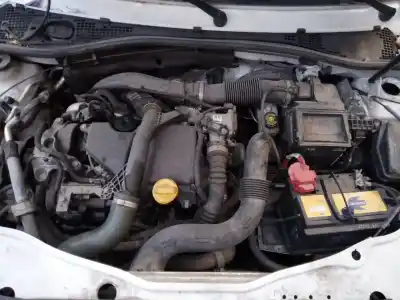 Veicolo di demolizione dacia duster ambiance 4x2 dell'anno 2015 alimentato k9k856