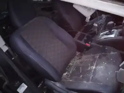 Veicolo di demolizione nissan qashqai (j11) tekna dell'anno 2016 alimentato hra2ddt