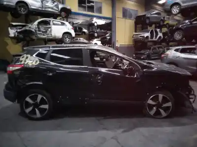 Veicolo di demolizione nissan qashqai (j11) tekna dell'anno 2016 alimentato hra2ddt