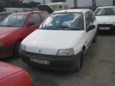 Scrapping Vehicle renault   of the year 1995 powered f8q630