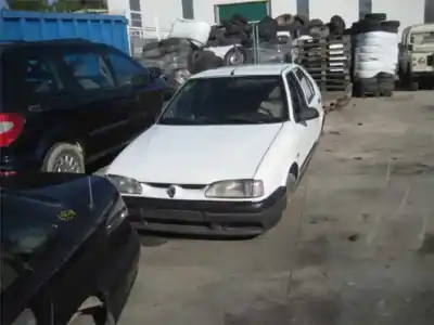 Scrapping Vehicle renault   of the year 1995 powered f8q706