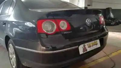 Veicolo di demolizione volkswagen passat berlina (3c2) advance dell'anno 2005 alimentato bkp