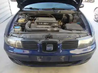 Sloopvoertuig seat leon (1m1) stella van het jaar 2000 aangedreven ahw