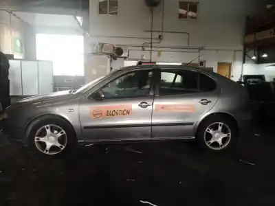 Veículo de Sucata seat leon (1m1) last edition do ano 2003 alimentado bcb