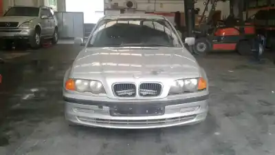 Veículo de Sucata BMW SERIE 3 BERLINA (E46) 320d do ano 2001 alimentado M47D20