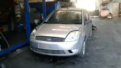 Veículo de Sucata FORD FIESTA (CBK) Ambiente do ano 2004 alimentado FXJB