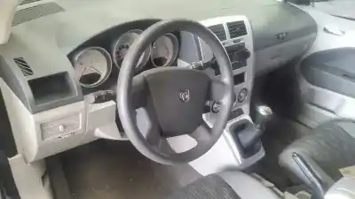 Véhicule à la ferraille dodge caliber s de l'année 2006 alimenté bsy