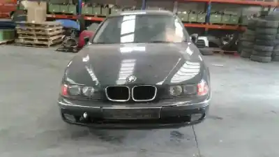 Veículo de Sucata BMW SERIE 5 BERLINA (E39) 530d do ano 2000 alimentado D306D1