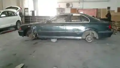 Scrapping Vehicle bmw serie 5 berlina (e39) 530d of the year 2000 powered d306d1
