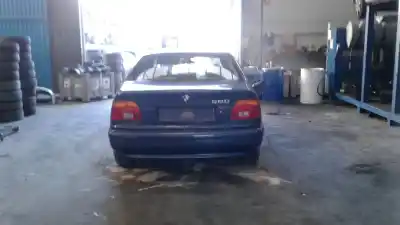 Veículo de Sucata bmw serie 5 berlina (e39) 520i do ano 2001 alimentado m54b22
